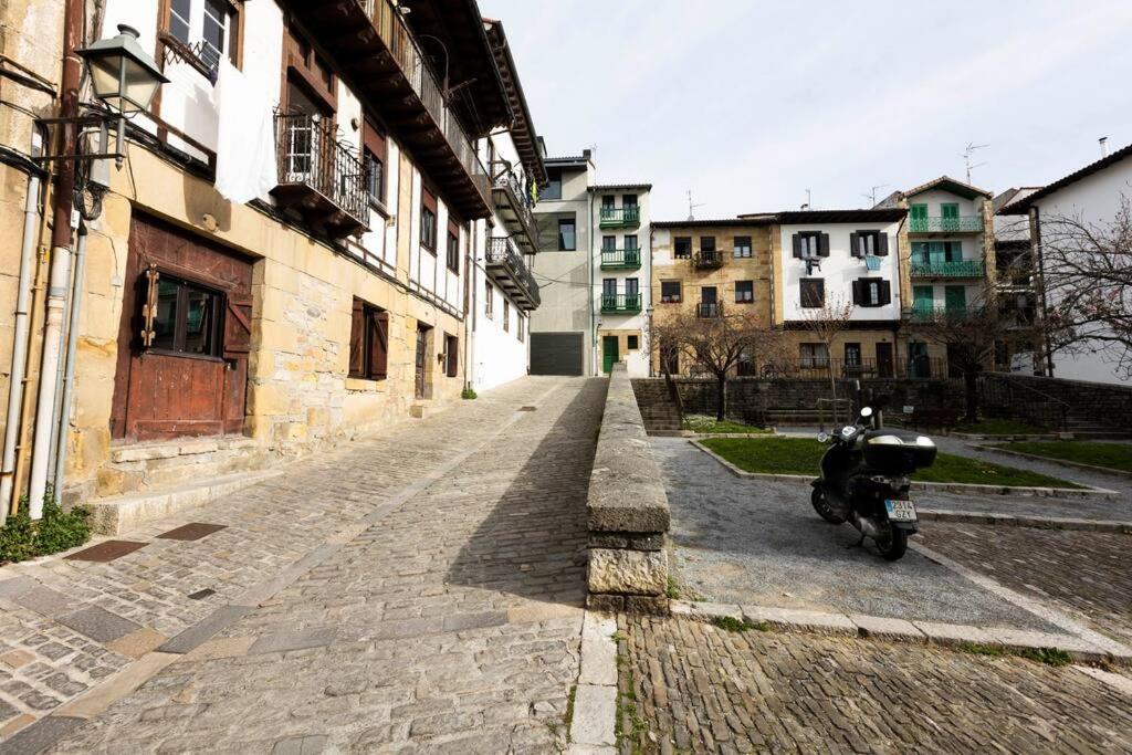 Sorgin-Etxe. Basquenjoy Apartment Hondarribia Exterior photo